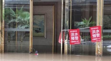 洪水涌入重庆喜来登酒店，今年的洪灾到底有多严重？