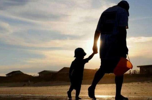 电话里父母总是报喜不报忧，“善意隐瞒”的背后有哪些爱？