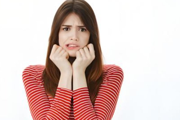 披露肝胆的意思