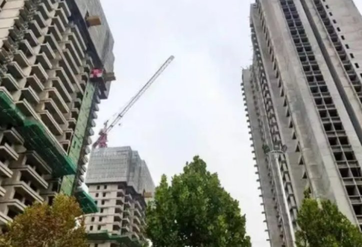 胡锡进评烂尾楼业主“强制停贷”事件，他具体是如何评价的？