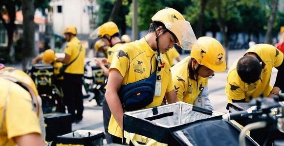 大学生兼职送外卖6天仅挣48元,外卖平台存在着哪些剥削骑手薪资行为?