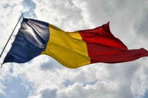 蓝黄红是哪国国旗？