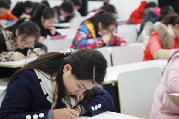 新华社笔试考什么