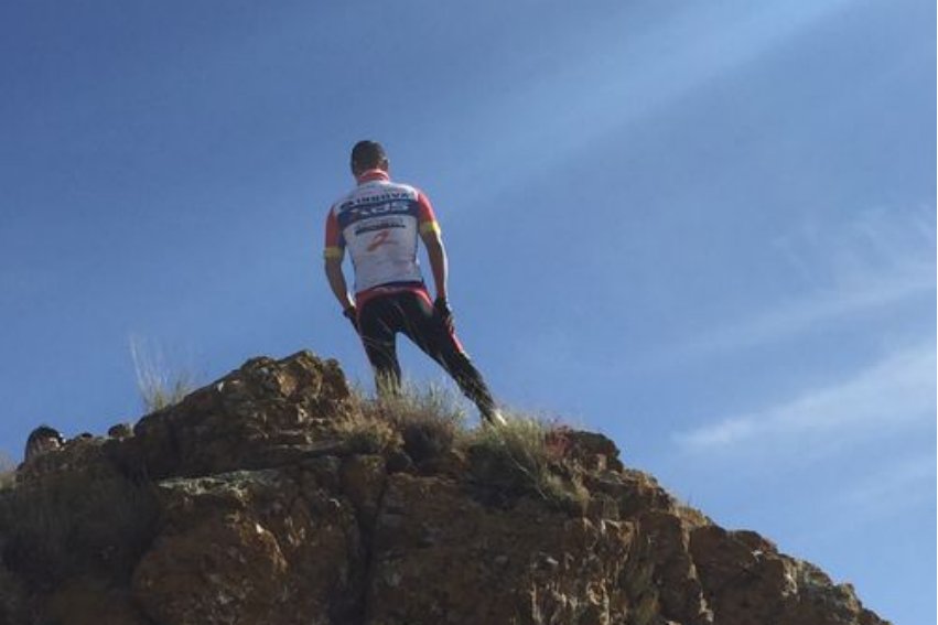 顶天立地的典故