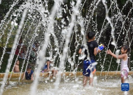 令人唏嘘！西班牙7月来近3千人死于高温，人类面对高温真的无能为力？