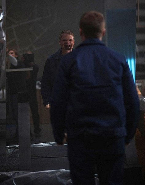 美国一个恐怖片就是有人在镜子里叫什麼名字?