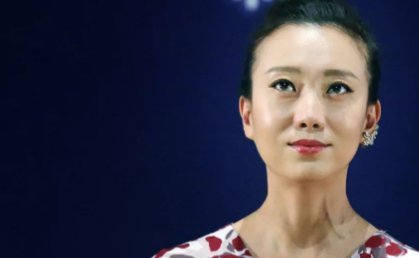 26岁刘岩当年从高台跌落致残，郎坤和她分手后，如今她现状如何？