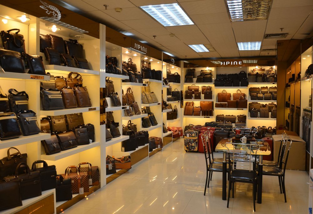 世界窗皮具网的公司地址