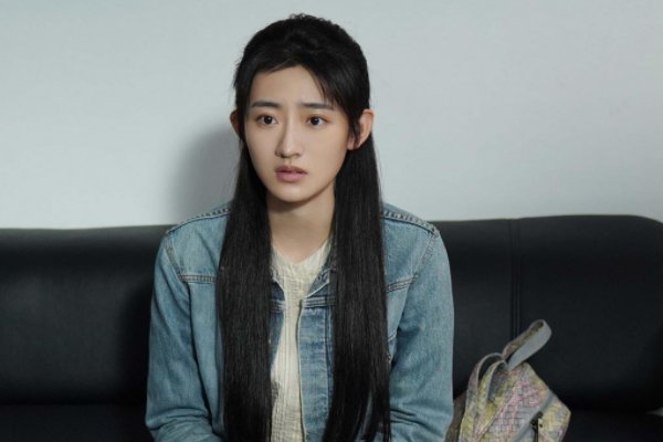 《扫黑风暴》中，徐英子的角色在真实事件中的结局是什么？