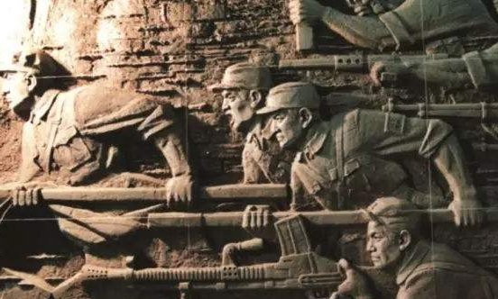 前赴后继与前仆后继词语 谁正确