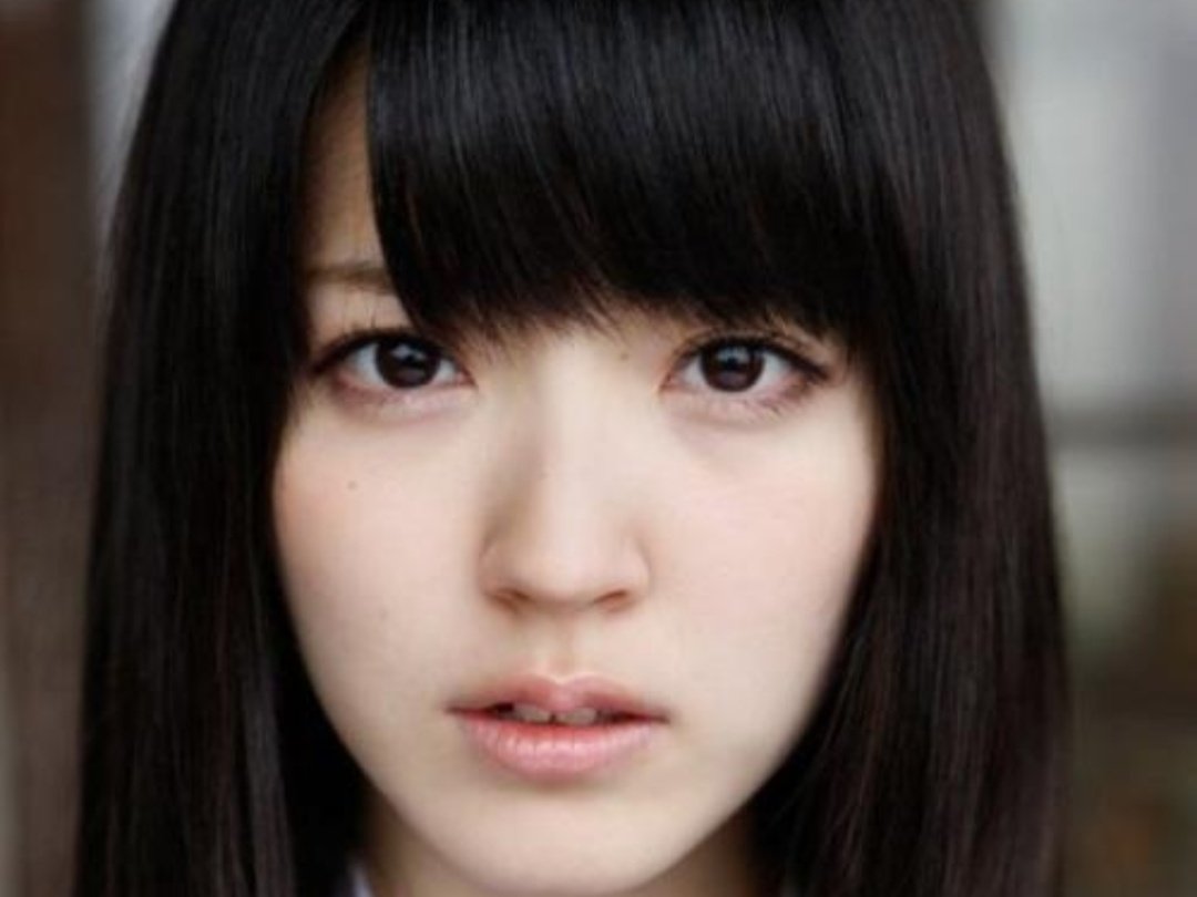 求一个正确的日本人姓名，包括姓，名 ，姓的片假名，名的片假名