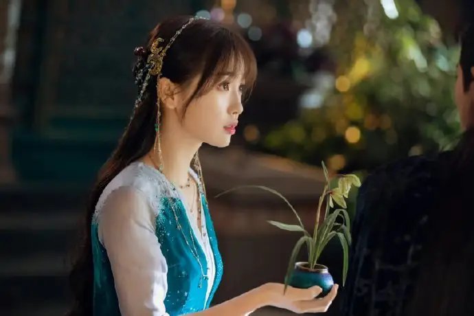 《苍兰诀》中，司藤和小兰花的梦幻联动来了，这两个角色的人设是什么样的？