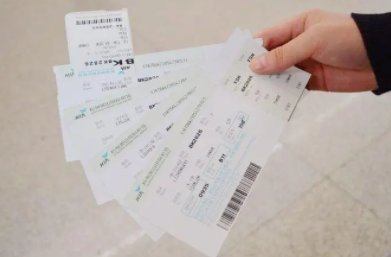 河南一位老人因病退机票直到去世仍未退成，后续将如何处理？