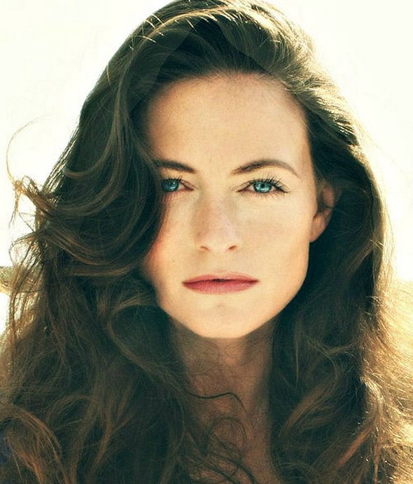 福尔摩斯探案集第3季卡迈克夫人是谁扮演的