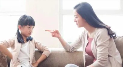 妈妈平常教育孩子时总是习惯大声喊叫，这样真的好吗？