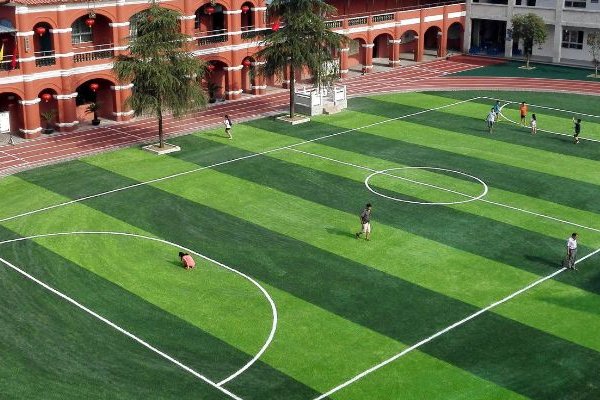 寒假作业一天能做完吗？