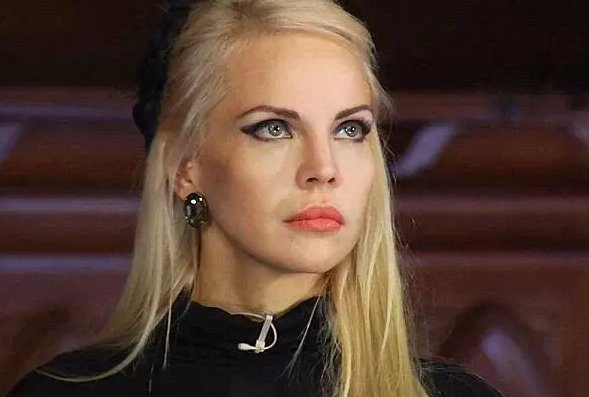 通灵之战朱莉王现在怎么样了？