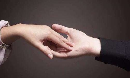 广州一男子PUA四女,女孩该如何识破这种搭讪骗局?