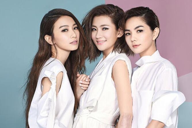 SHE有哪些成员，中文名字叫什么？