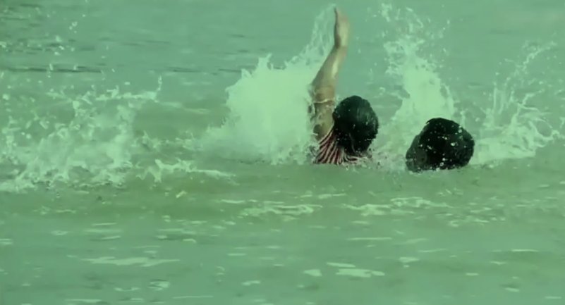 江苏苏州63岁患胃癌老伯跳河救起落水女孩，你如何评价老伯的行为？