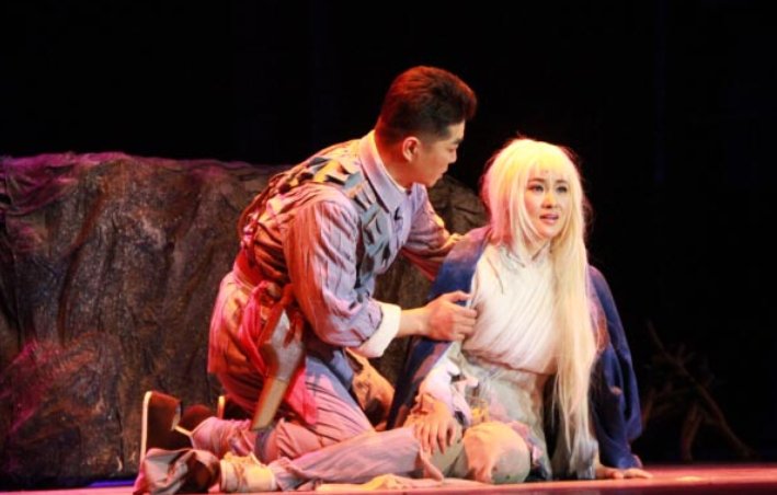 歌剧白毛女中白毛女的本名叫什么