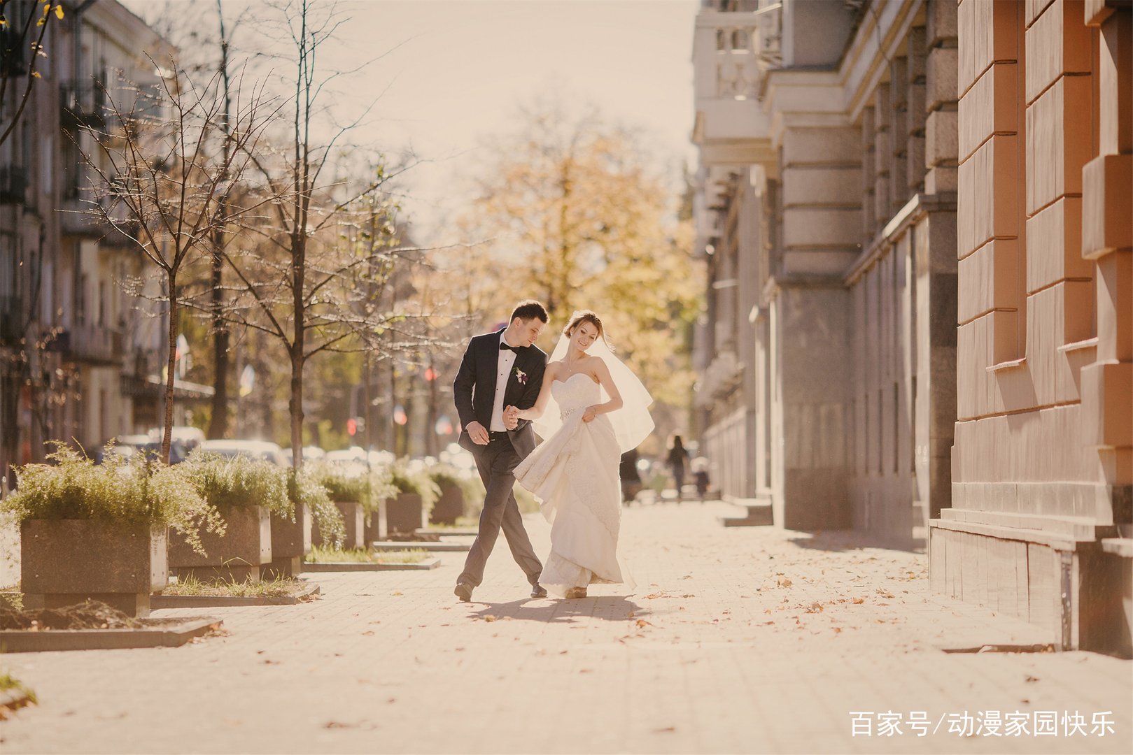 嫁入豪门后，该如何在家庭中确立好自己的地位？