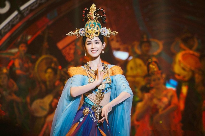 成语声色犬马什么意思