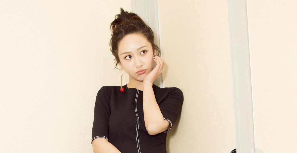 王俊凯杨紫有状况，两人同一天发场景相似的照片，是要官宣了吗？