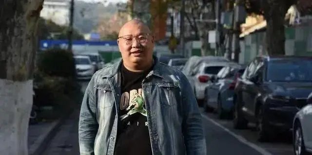 见义勇为身中三刀的南京胖哥求婚成功，你有什么祝福相对他说？