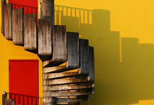 俯仰之间,打一生肖