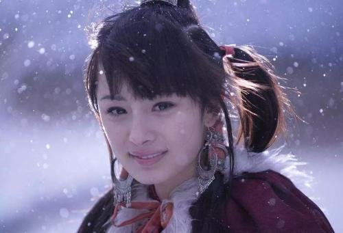 神雕侠侣黄晓明版的在三十多集给郭襄过生日的那集是哪一集？