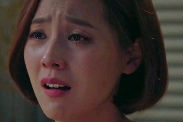 韩剧《顶楼》中，闵雪雅到底是谁杀害的？