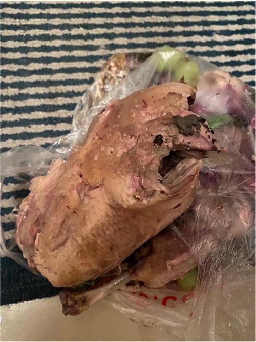 上海居民收到的盐水鸭吃了腹泻,盐水鸭本身是否存在卫生隐患?