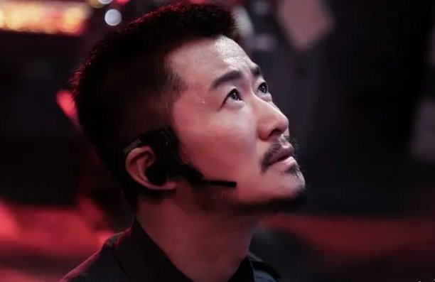 流浪地球2是1的前传吗