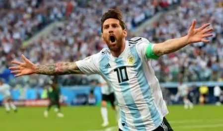 梅西的双重国籍是怎么获得的？？？？急求~~~~谢谢