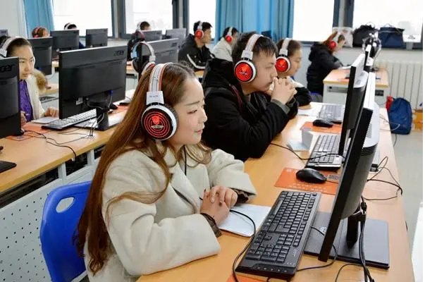 pets4成绩合格线是多少？