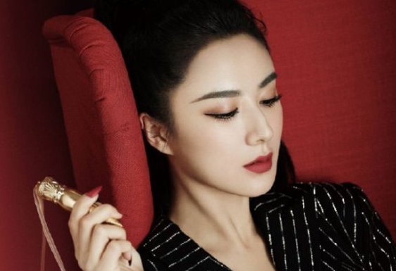 有种整容叫薇娅拿掉假睫毛,前后形象大变,这真是同一个人吗 ?