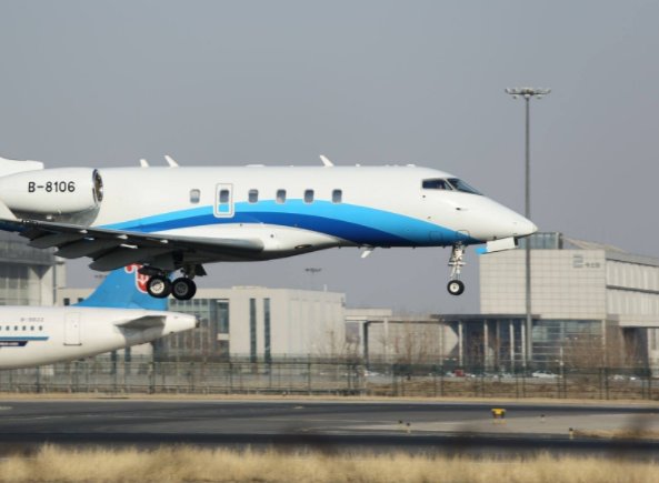 如何查询各大航空公司的服务电话？