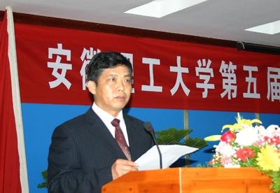 颜事龙的个人履历