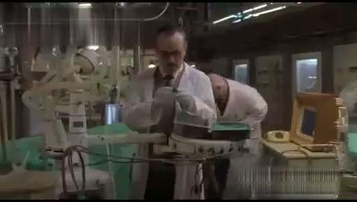 变种鲨鱼人的剧情简介