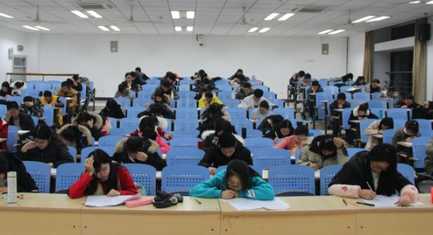 2022大学英语四级考试什么时候报名？