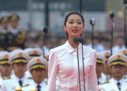 领诵员冯琳为酝酿情感下了多大的功夫