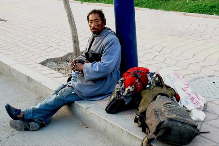 粗衣粝食是指什么生肖