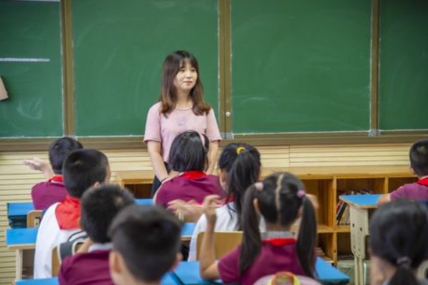 郑栅洁的栅字读音是什么呢