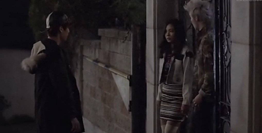 狼与美女剧情版2讲的是什么故事