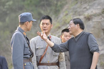 突围里面有赵立新吗