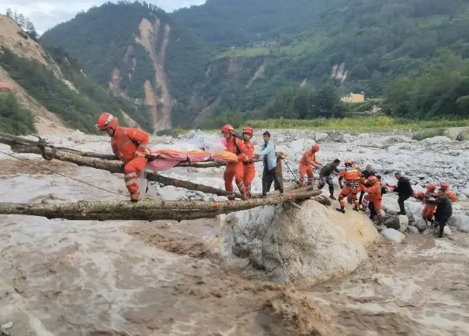 四川甘孜泸定6.8级地震，为近5年来最大地震，有何损失？