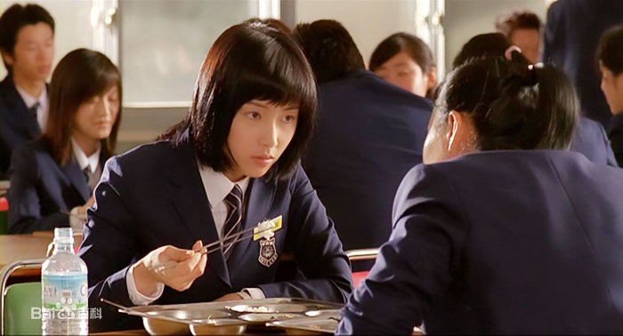 求一部韩国校园电影名字，至少五六年前了吧，男主是个学霸，有一个死党，死党运动不太行，女主介绍见详情