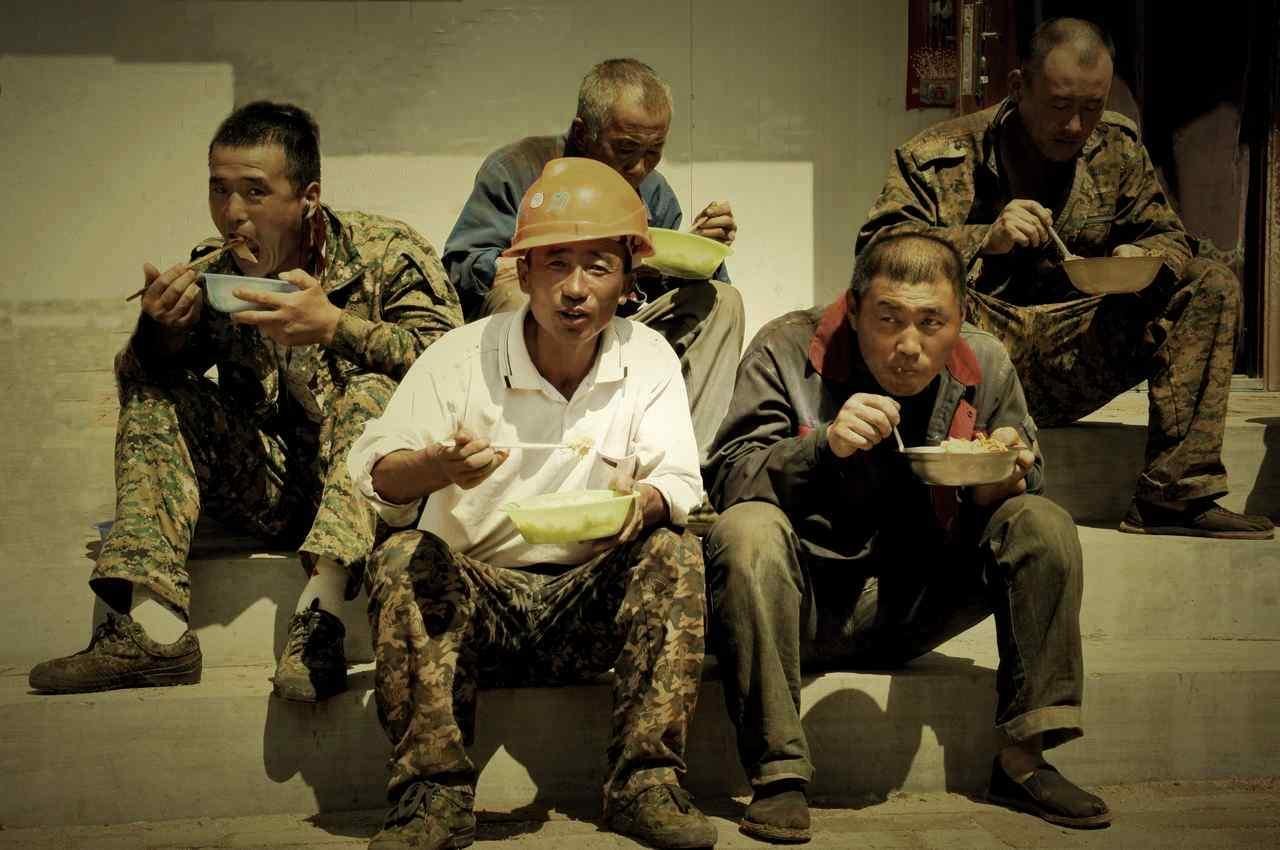 2020年农民工月均收入4072元，对此你怎么看？