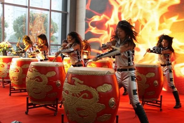 用鼓字造句二年级上册